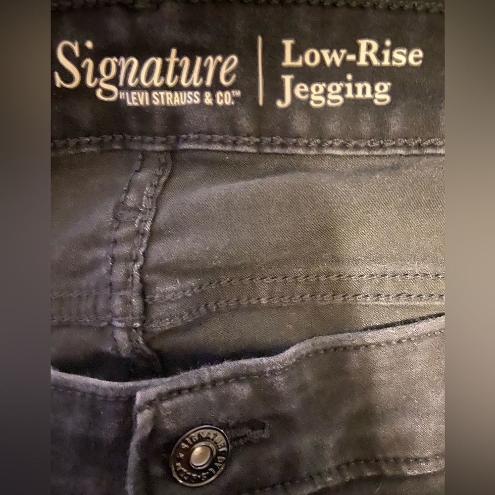 Women’s Levi’s Strauss Signature & CO. Brand Black Low Rise Jegging 20M 35X33